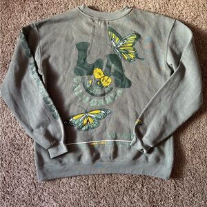 Persaya Green Crewneck Sweatshirt with Yellow Butterfly Graphics